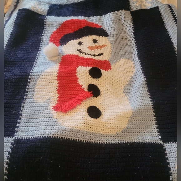 Handmade Knit Snowman Blanket - Picture 1 of 3